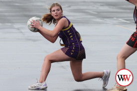 15&u-netball-4.jpg