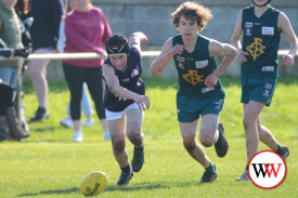 15u-footy-old-collegians-2.jpg