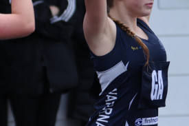 17&u-netball-1.jpg