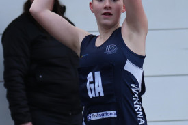 17&u-netball-3.jpg