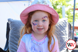 Wearing her pretty pink sunhat, Maria Wallace was ready to explore.