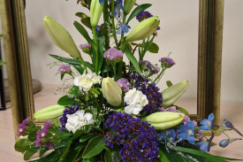 floral-art-10-1741219954.jpg