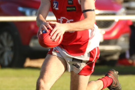 footy—-allansford-v-dennington-15.jpg
