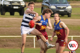 footy—-allansford-v-south-rovers-18-1750302166.jpg