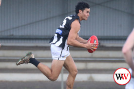 footy—-camperdown-v-north-warrnambool-22.jpg