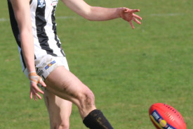 footy—-camperdown-v-north-warrnambool-24.jpg