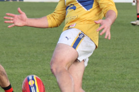 footy—-cobden-v-north-warrnambool-2.jpg