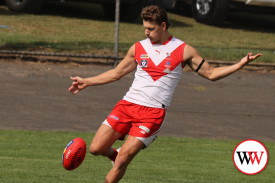 footy—-cobden-v-south-warrambool-3.jpg
