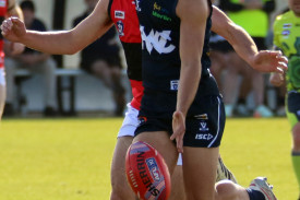 footy—-cobden-v-warrnambool-2.jpg