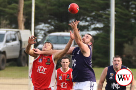 footy—-dennington-v-nirranda-3.jpg