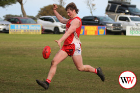 footy—-dennington-v-nirranda-7.jpg