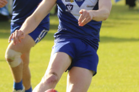 footy—-dennington-v-russells-creek-12.jpg