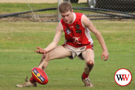 footy—-kolora-noorat-v-dennington-4-1755745254.jpg