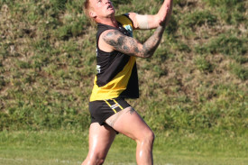 footy—-kolora-noorat-v-merrivale-10-1750899252.jpg
