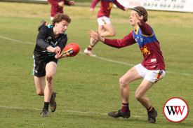 footy—-kolora-noorat-v-south-rovers-4.jpg