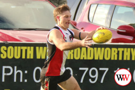 footy—-koroit-v-port-fairy-10.jpg