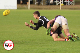 footy—-koroit-v-port-fairy-16.jpg