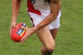 footy—-koroit-v-south-warrnambool-5-1752722135.jpg