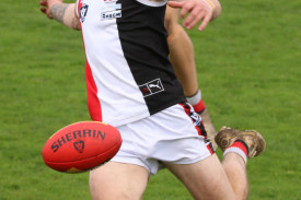footy—-koroit-v-south-warrnambool-6-1752722147.jpg
