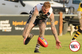 footy—-merrivale-v-allansford-1.jpg