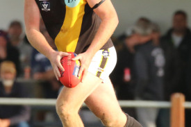 footy—-merrivale-v-allansford-9.jpg
