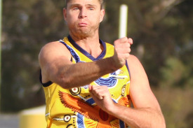footy—-north-warrnambool-v-koroit-10.jpg