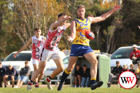 footy—-north-warrnambool-v-koroit-14.jpg