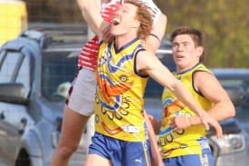 footy—-north-warrnambool-v-koroit-4.jpg