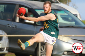 footy—-old-collegains-v-dennington-3.jpg
