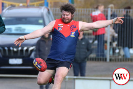 footy—-old-collegains-v-timboon-15.jpg