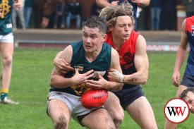 footy—-old-collegains-v-timboon-9.jpg