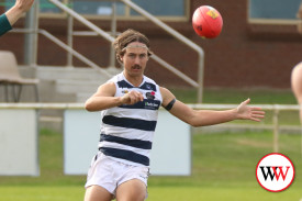 footy—-old-collegians-v-allansford-2.jpg