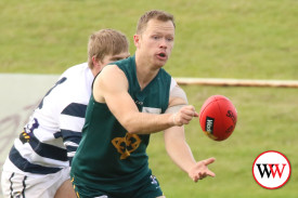 footy—-old-collegians-v-allansford-21.jpg