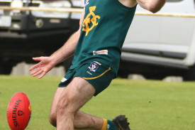 footy—-old-collegians-v-allansford-25.jpg