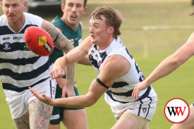 footy—-old-collegians-v-allansford-8.jpg