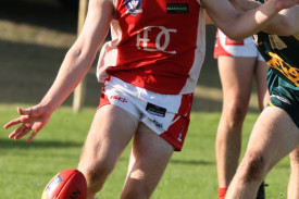 footy—-old-collegians-v-dennington-1.jpg