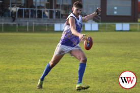 footy—-old-collegians-v-russells-creek-7.jpg