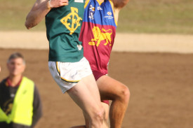 footy—-old-collegians-v-south-rovers-2.jpg