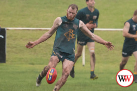footy—-old-collegians-v-timboon-7.jpg