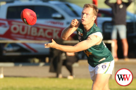 footy—-panmure-v-old-collegains-11.jpg