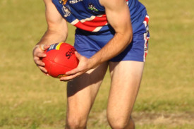 footy—-panmure-v-old-collegains-13.jpg
