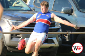 footy—-panmure-v-timboon-5.jpg