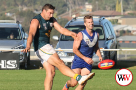 footy—-russells-creek-v-old-collegains-3.jpg