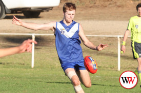 footy—-russells-creek-v-old-collegains-6.jpg