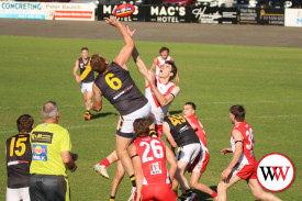 footy—-south-warrnambool-v-portland-5.jpg