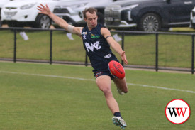 footy—-south-warrnambool-v-warrnambool-10.jpg