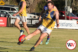 footy—-terang-mortlake-v-north-warrnambool-2.jpg