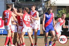 footy—-terang-mortlake-v-south-warrnambool-8.jpg