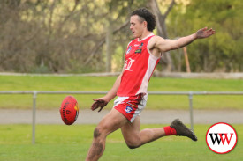 footy—-timboon-v-dennington-7.jpg