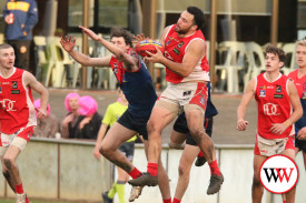 footy—-timboon-v-dennington-8.jpg